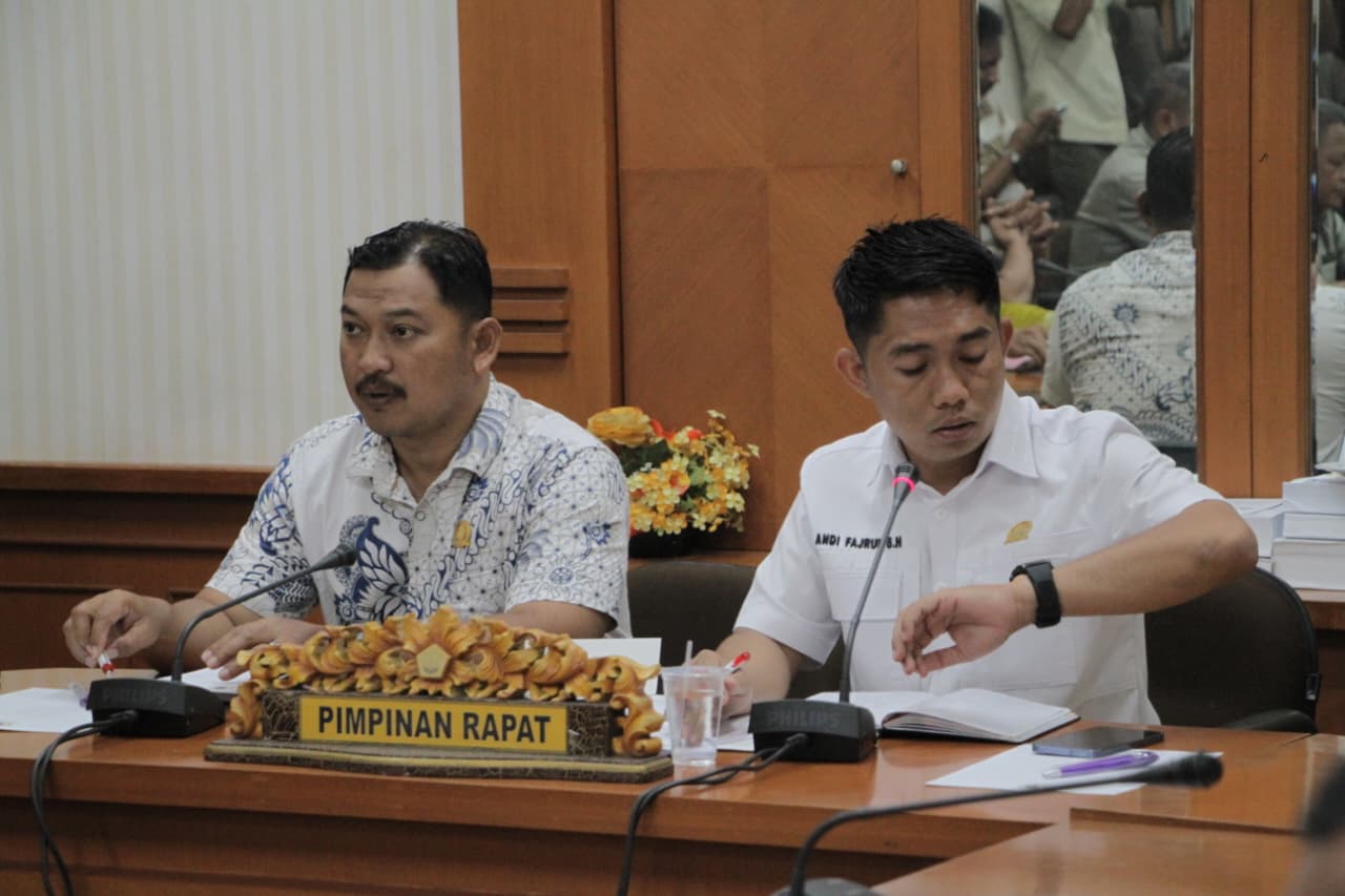 Ratusan Ibu-Ibu Datangi DPRD Nunukan,Perjuangkan Hak Pedagang Pasar Tani dalam RDP